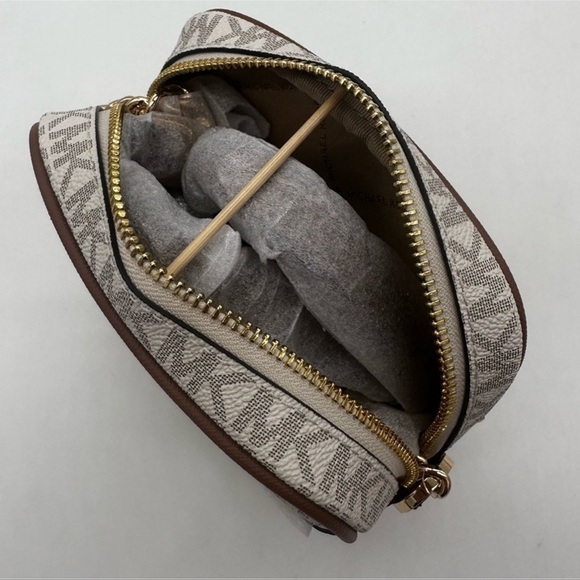 Michael Kors Medium NS Chain Xbody Bag Vanilla/Brown - Picture 12 of 13